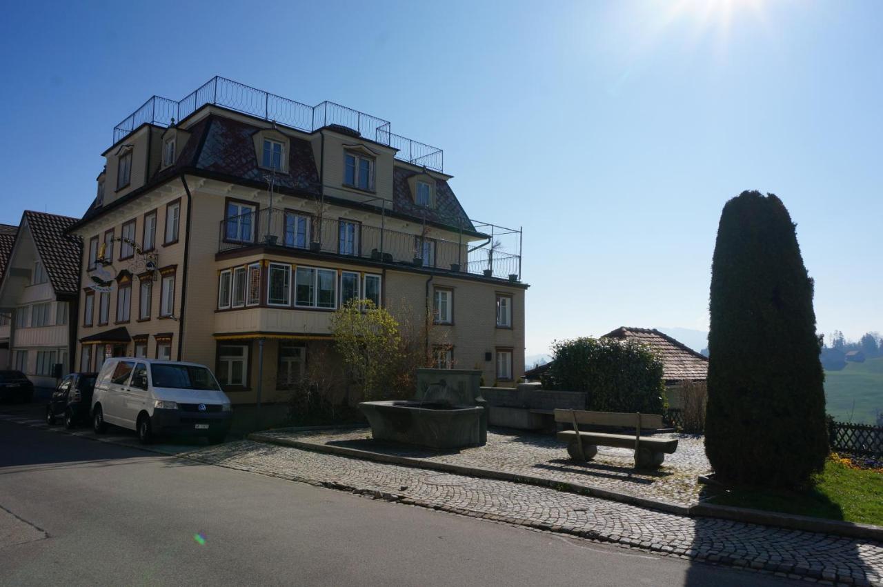 罗斯里施维尔布伦住宿加早餐旅馆 Schwellbrunn 外观 照片